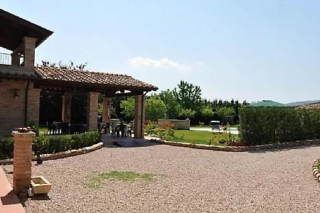 Sleeps 2 Pool Wifi Appartamento *